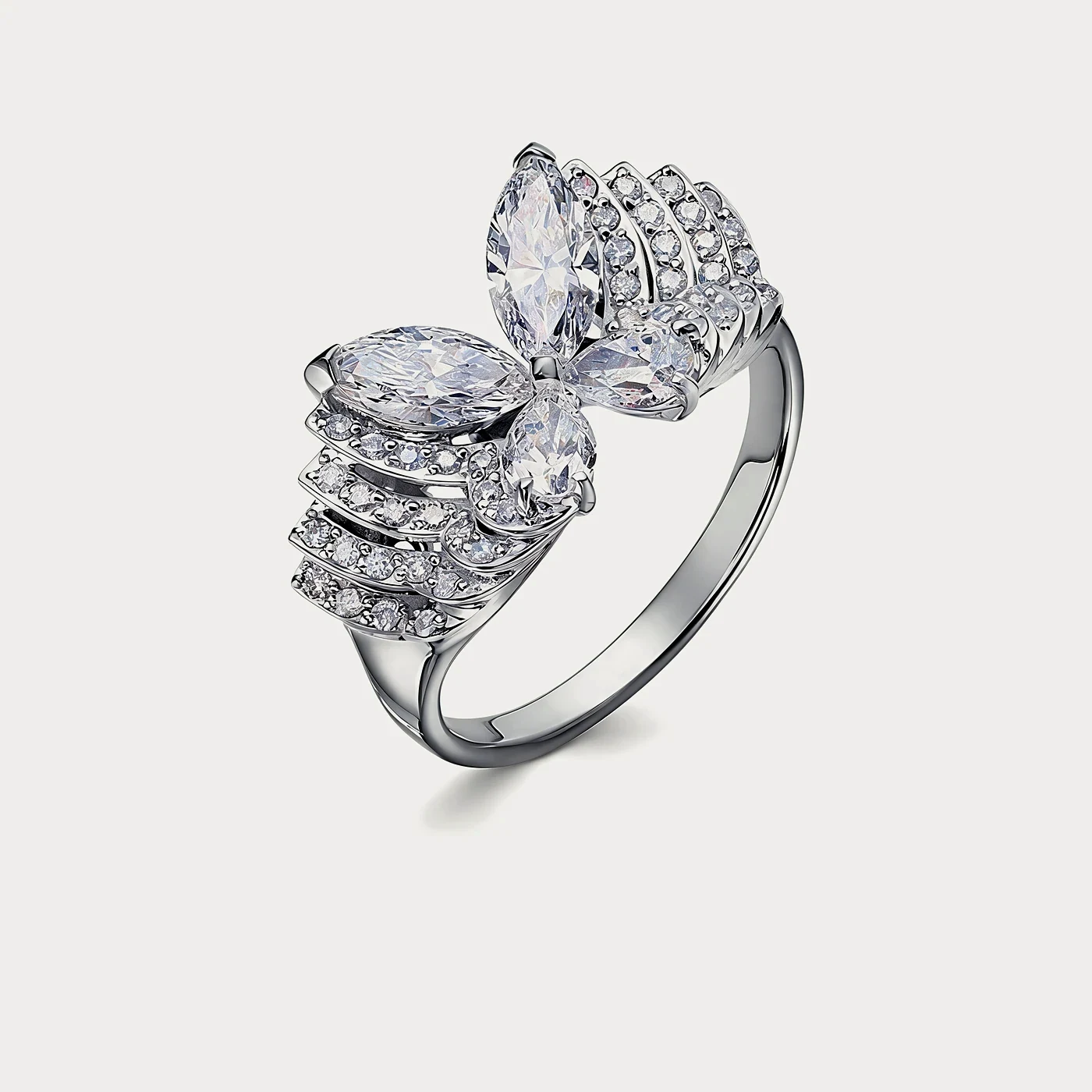 Кольцо из белого золота 585 пробы с бриллиантами — 0,42 ct · Au 585