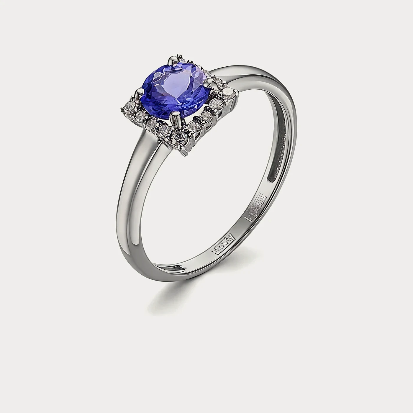 Кольцо из белого золота 585 пробы с танзанитом — 1,00 ct · Au 585