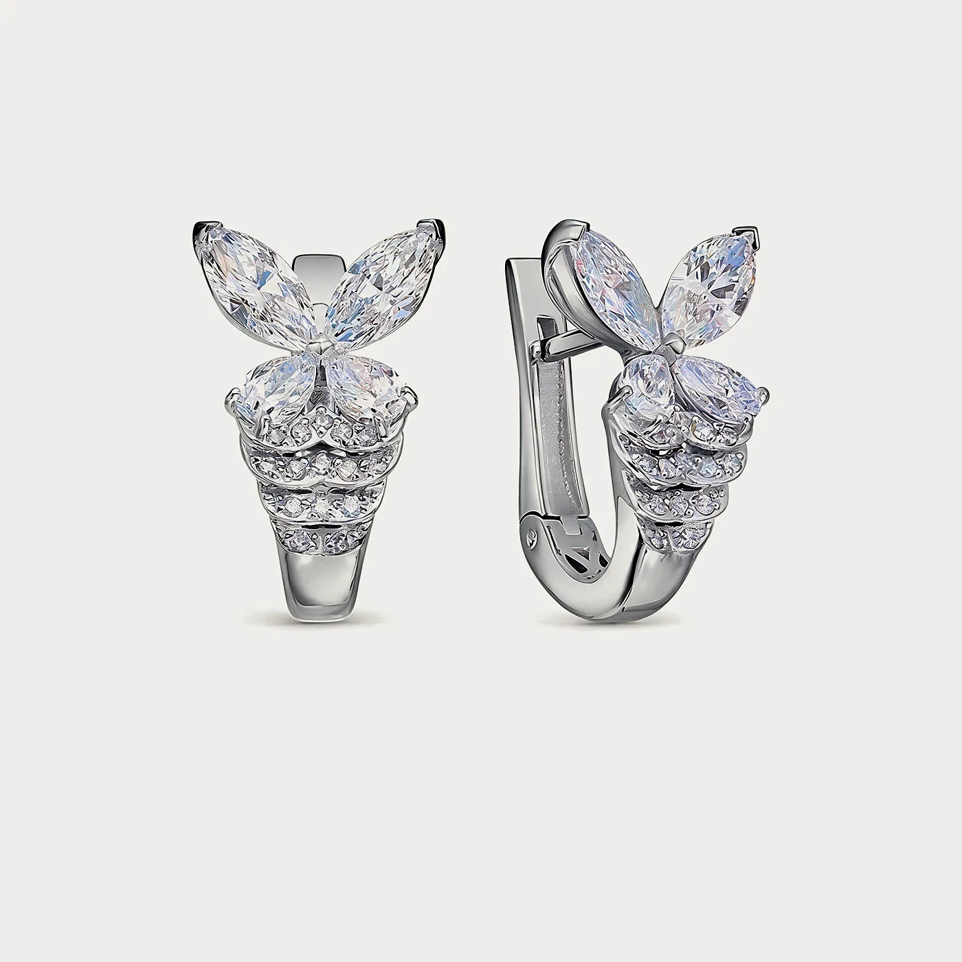 Серьги из белого золота 585 пробы с бриллиантами — 0,74 ct · Au 585