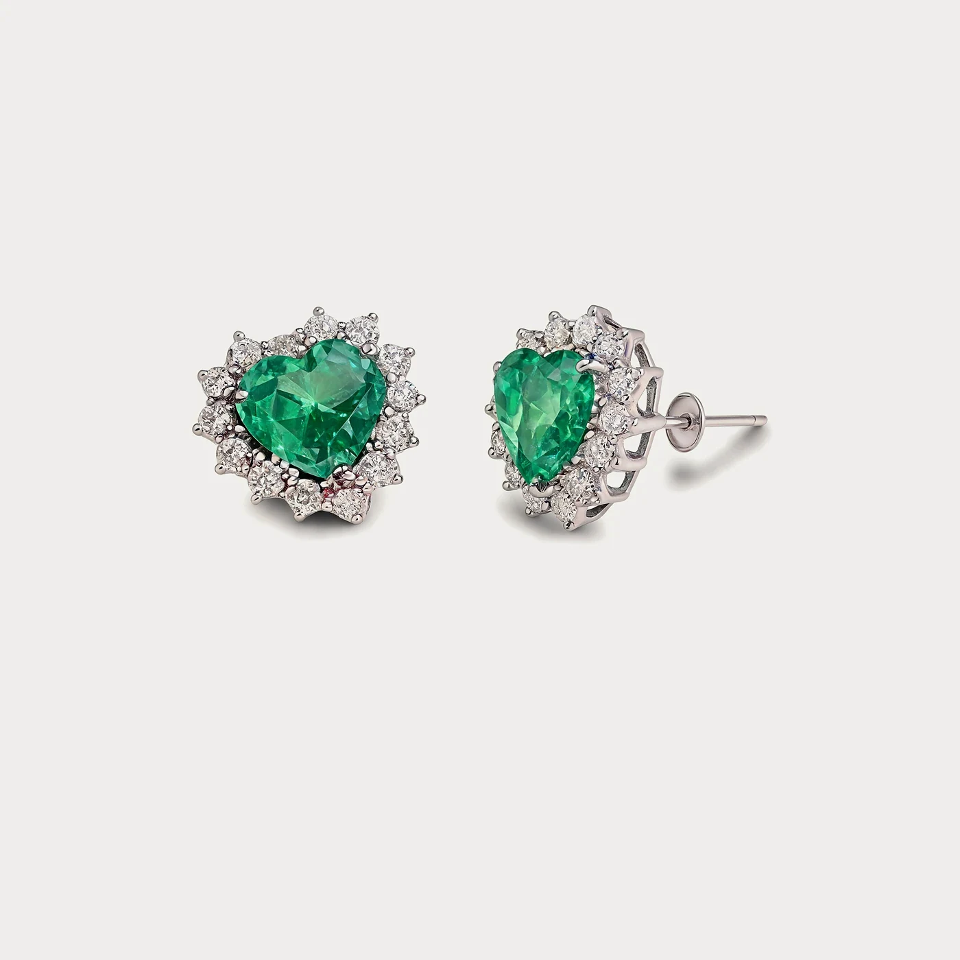 Серьги из белого золота 585 пробы с изумрудами — 2,60 ct · Green · VS1 · Au 585